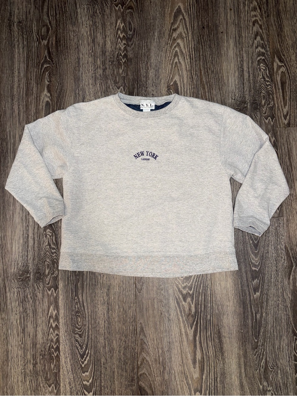 NYL New York Laundry Vintage Light Gray Crewneck Sweatshirt Size Small